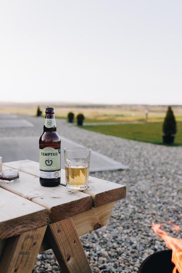 فندق North Coast 9 Glamping Capecastle المظهر الخارجي الصورة