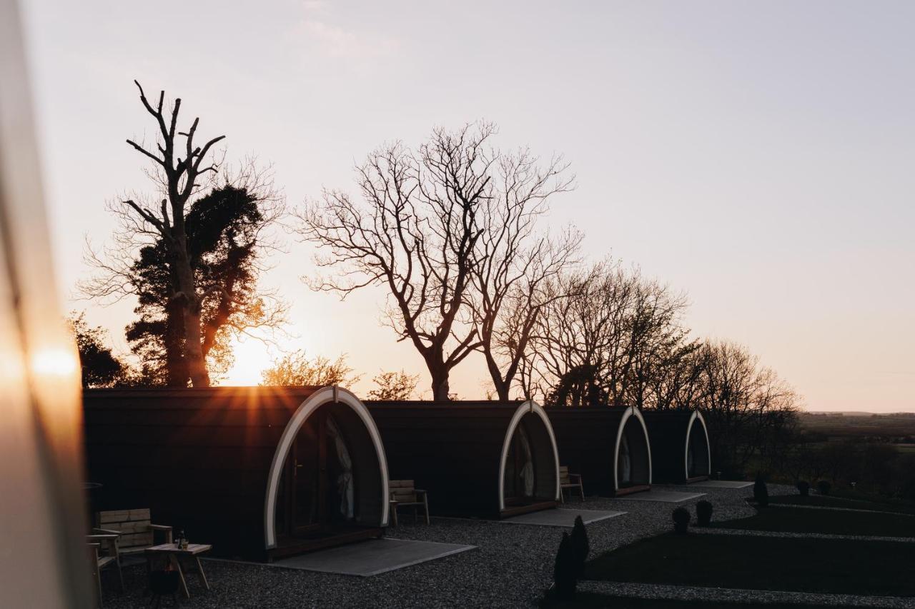 فندق North Coast 9 Glamping Capecastle المظهر الخارجي الصورة